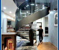 Cầu thang xoắn ốc biệt thự tại quận 7 