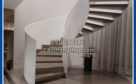 Cầu thang xoắn cho căn hộ Duplex tại Hồ Chí Minh